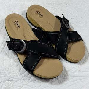 NWOT Clarks Collection Women 9.5 Black Suede Strap Sandal Vacation Cruise